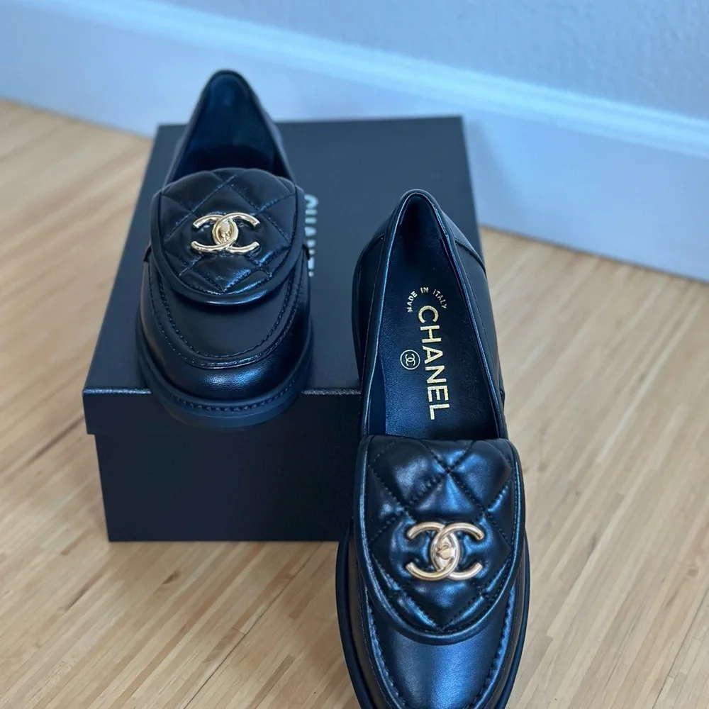 Chanel loafers - Picture 2 of 4